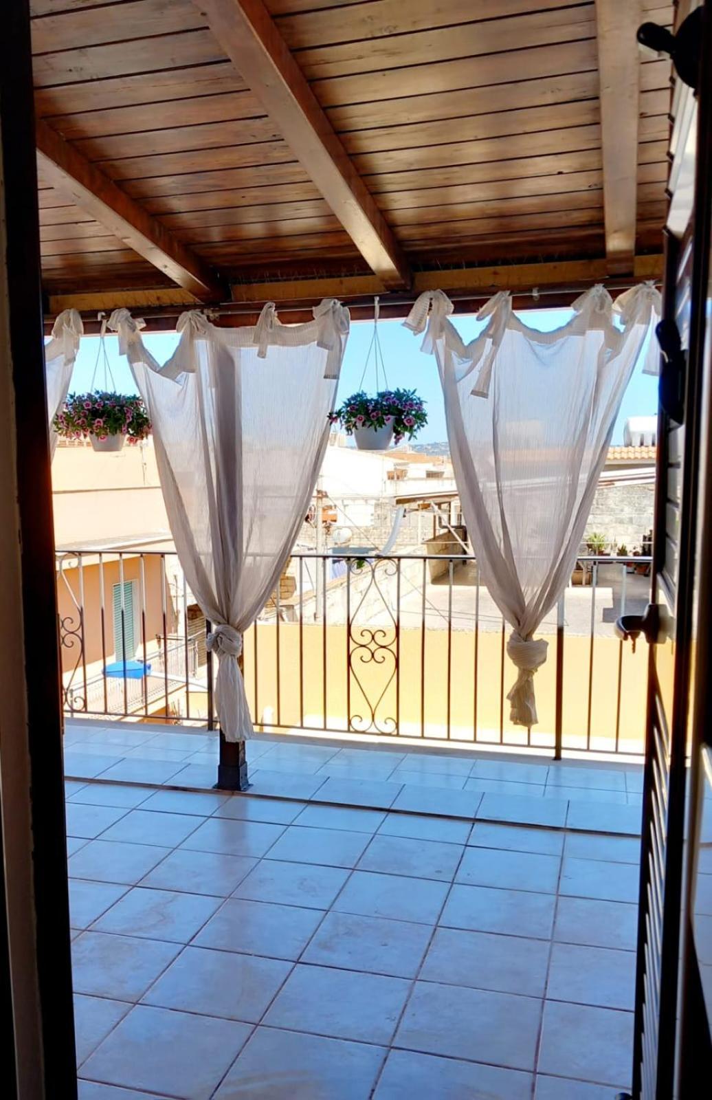 Da Mari -A Due Passi Dal Mare Apartment ดอนนาลูกาตา ภายนอก รูปภาพ