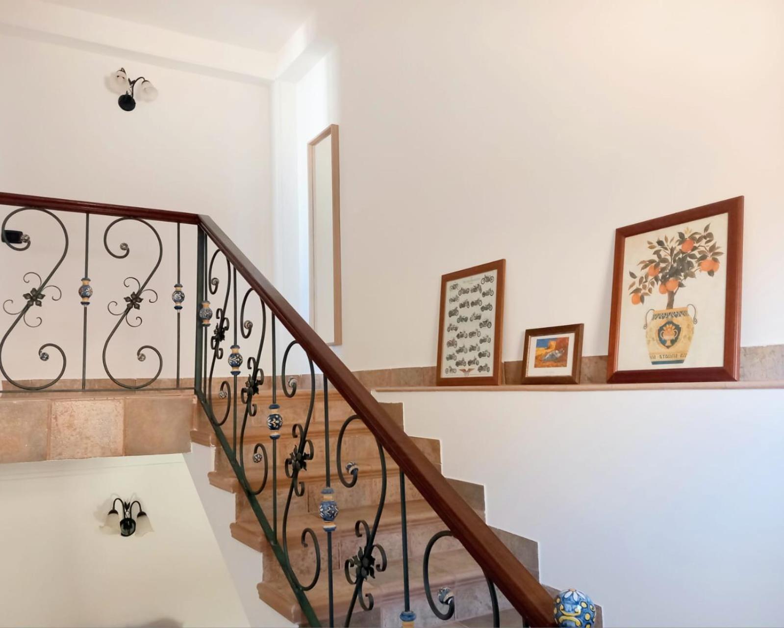 Da Mari -A Due Passi Dal Mare Apartment ดอนนาลูกาตา ภายนอก รูปภาพ