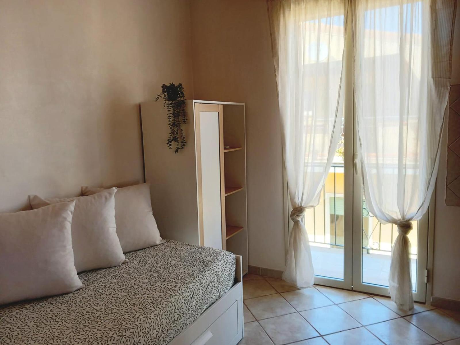 Da Mari -A Due Passi Dal Mare Apartment ดอนนาลูกาตา ภายนอก รูปภาพ