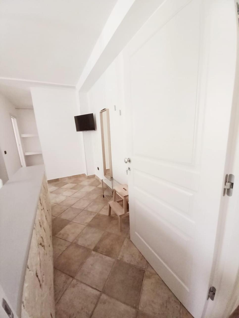Da Mari -A Due Passi Dal Mare Apartment ดอนนาลูกาตา ภายนอก รูปภาพ