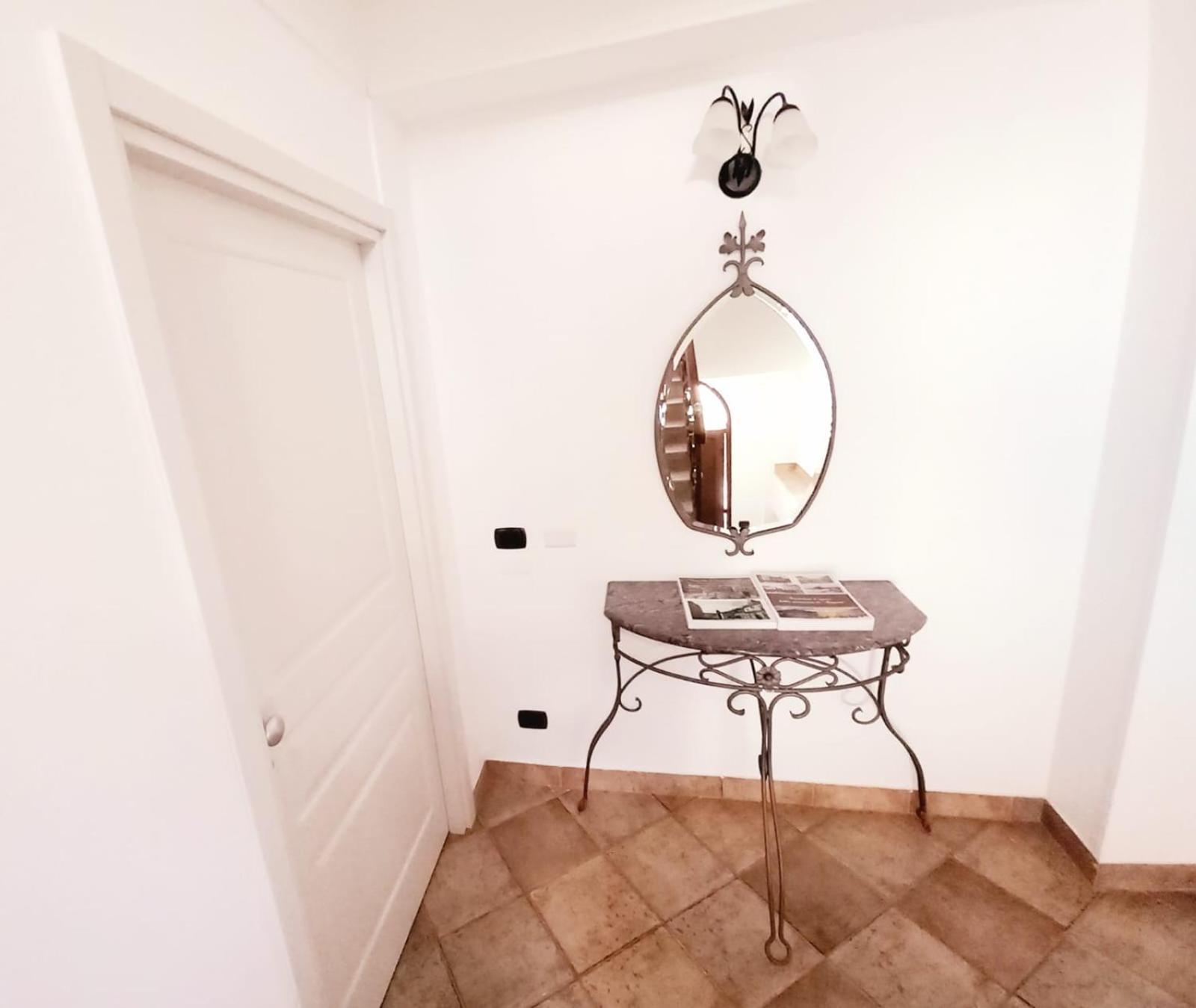Da Mari -A Due Passi Dal Mare Apartment ดอนนาลูกาตา ภายนอก รูปภาพ