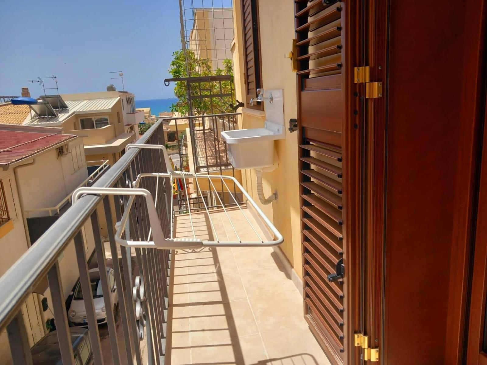Da Mari -A Due Passi Dal Mare Apartment ดอนนาลูกาตา ภายนอก รูปภาพ